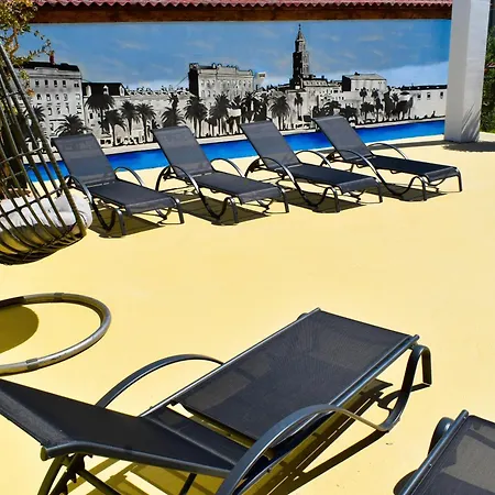 Luxury Rooftop With Terrace And Jacuzzi شقة