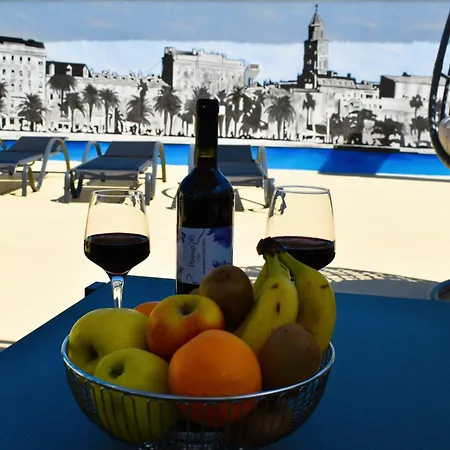 Luxury Rooftop With Terrace And Jacuzzi Apartment Split